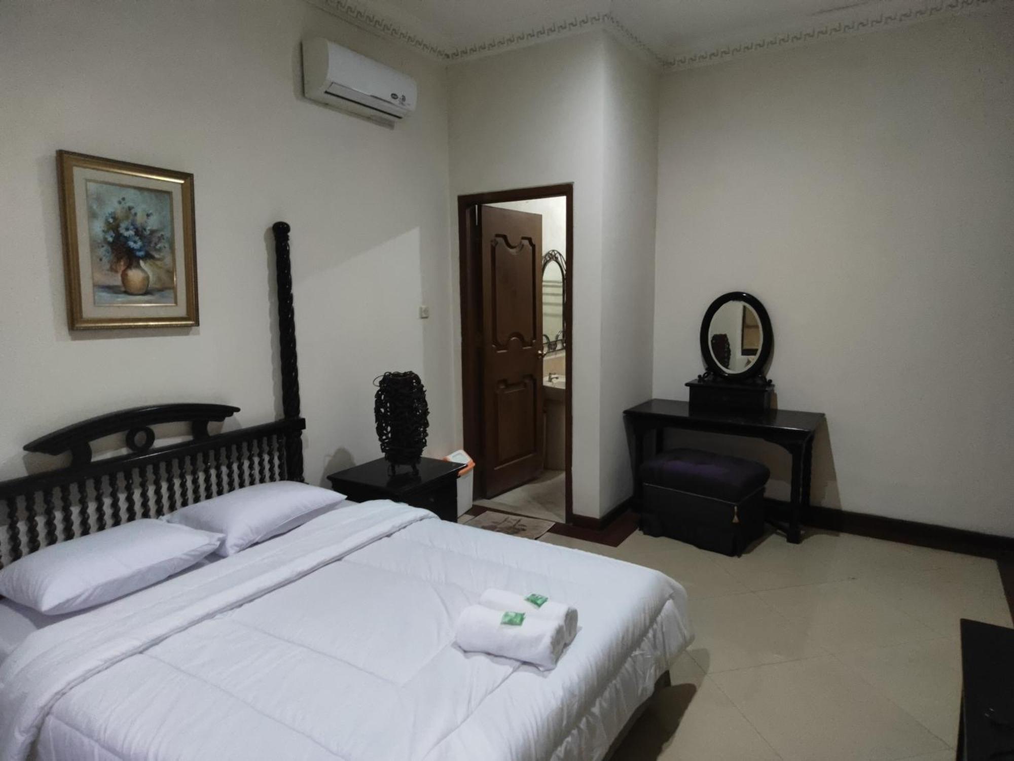 Tirto 27 Homestay Yogyakarta Exterior foto